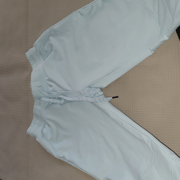 Buffbunny Artic Joggers - Picture 3 of 6